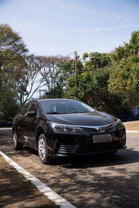 TOYOTA COROLLA 1.8 GLI 16V FLEX 4P AUTOMÁTICO TOYOTA COROLLA 1.8 GLI 16V FLEX 4P AUTOMÁTICO